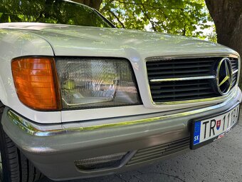 Mercedes-Benz 380 SEC W126 – biela klasika s V8 - 10