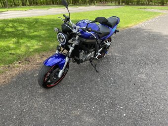 SUZUKI SV 650 N 2011 - 10