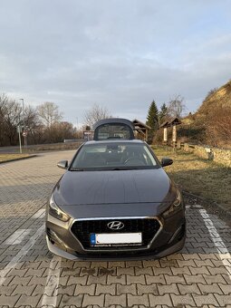 Predám Hyundai i30 fastback 1,4 T-GDi - superstav - 10