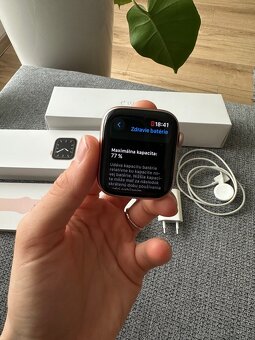 Apple Watch Series 5 Rose gold - 10