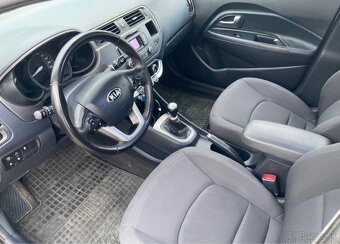 KIA RIO 1.2 benzín 62kW 2015 92 000 km - 10