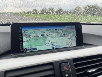 BMW F31 320XD 8AT PANO - 10