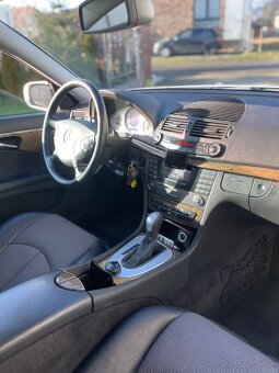 Mercedes-Benz E270 w211 - 10