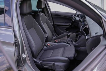 Opel Astra ST 1.4 Turbo 150k Innovation - 10