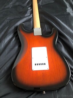 Stratocaster pre ľavákov - 10