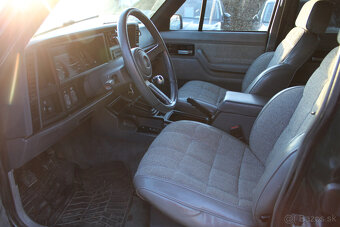 Jeep Cherokee 2.0 TD, 4x4 , 64kW , M5 - 10