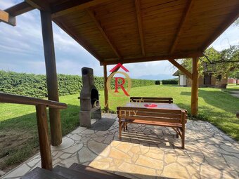 Na predaj: Samostatná rekreačná chata pri Liptovskej Mare s  - 10