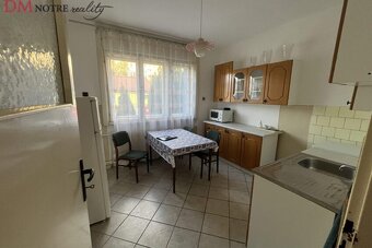 🔥 PRIESTORNÝ PÄŤIZBOVÝ RODINNÝ DOM NA 900 m² POZEMKU - 10