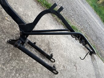 Jawa mustang rám/kostra - 10