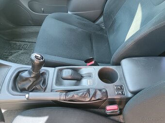 Subaru impreza 1,5i 4x4 - 10