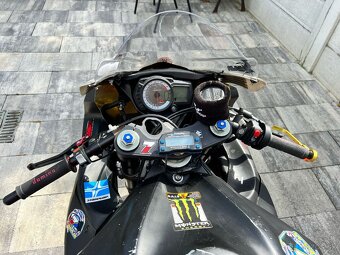 Suzuki gsxr750k8-okruhovka - 10