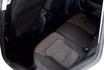 VW Passat Variant B7 2.0TDi - 10
