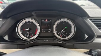 Škoda Superb Combi 2.0 TDI SCR Live 4x4 DSG - 10