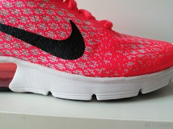 NIKE AIR MAX - 10
