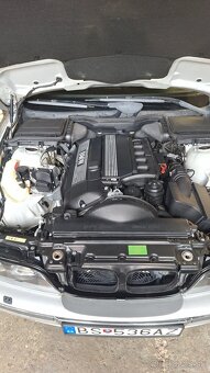 BMW 523i e39 - 10