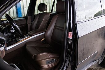 BMW X5 xDrive30d M packet 180kW AT8 - 10