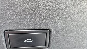 rezervované Volkswagen T-Roc 2.0 TDI BMT Style 4Motion - 10