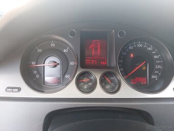 Volkswagen Passat b6 - 10