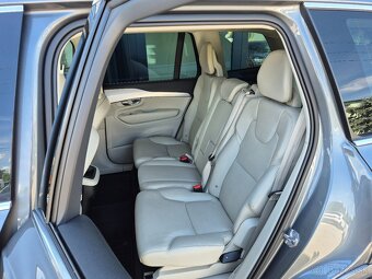 Volvo XC90 D5 235k Drive-E Momentum 7m AWD A/T - 10