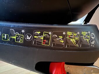Britax Romer 2R otočná isofix - 10