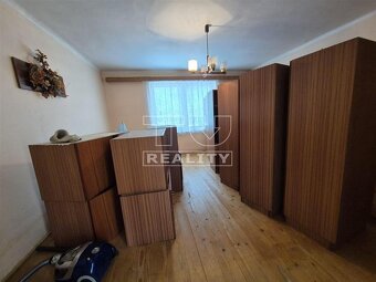 Starší dom s ovocným sadom 1920m2 v Kľačne - 10