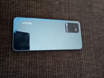 Predám Vivo y33s - 10