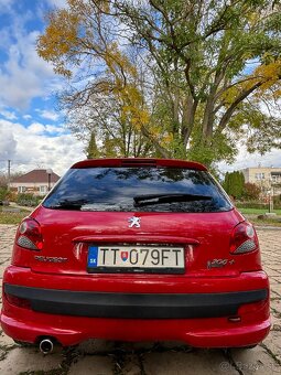 PEUGEOT 206+ 1.4.Hdi - 10