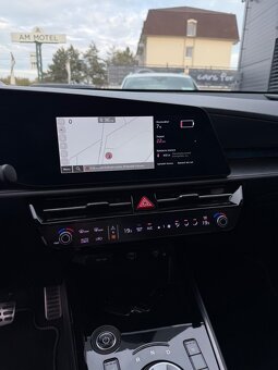 Kia Niro EV PREMIUM 150kW/64kwh - 10