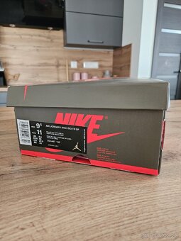Nike Air Jordan High - 10