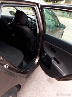 Kia Ceed SW 1,6crdi 94kw rok 2013 - 10