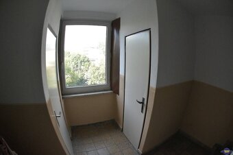 PREDAJ: 2 izbový byt s balkónom, Petržalka, Vilová ul.- BRAT - 10