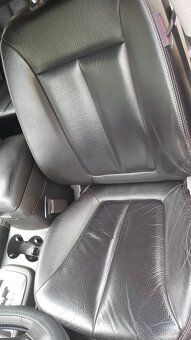 Predám Hyundai Santa Fe 2.2crdi 4x4 automat - 10