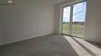 Elegantný dom v meste Gbely – Kúcanka, 924m2 - 10