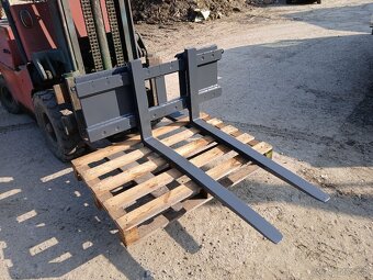 PREDAM SMYKOVY NAKLADAC NEW HOLAND LS170 - 10