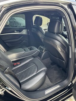 Audi A8 3.0 Quattro - 10