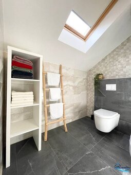 Šolta - nádherný zariadený apartmán s výhľadom na more - 10