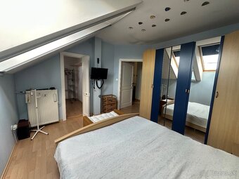 Dvojgeneračný poschodový rodinný dom - 10