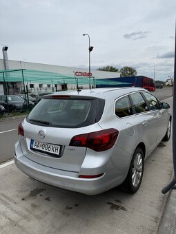 Opel Astra J 1.7CDTI 92kw - 10