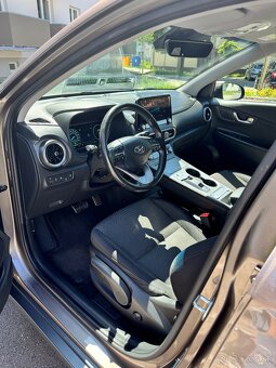 Hyundai Kona Electric 2021 – výborný stav, nová STK, možný o - 10
