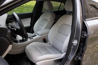 Mercedes-Benz GLA 180 - 10
