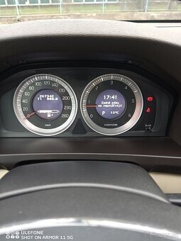 Volvo V60 2,4 D5 AWD - 10