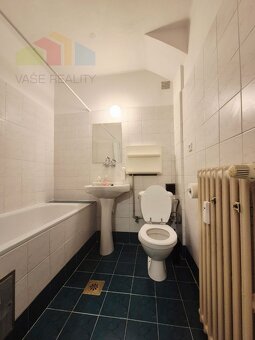 Na prenájom 1-izbový byt s balkónom, 27 m², Hollého, voľný o - 10