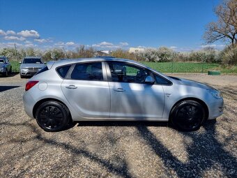Opel Astra 1.4 - 10