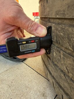 275/45 R21 a 315/40 R21 Kumho - 10