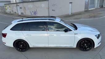Škoda Superb combi sportline 2.0 tsi 4x4 DSG - 10