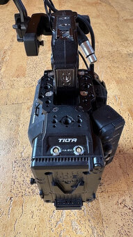 Canon EOS C300 Mark III - 10