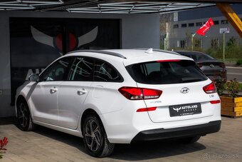 Hyundai i30 CW 1.6 CRDi Comfort DTC - 10