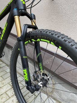 Celoodpružé kolo Cube Stereo 120 HPC SLT, vel L, kola 29” - 10