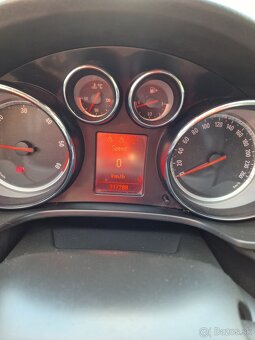 Opel insignia - 10
