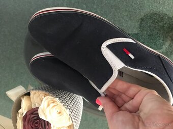 TOMMY HILFIGER originál damske platené sneacery 39 - 10